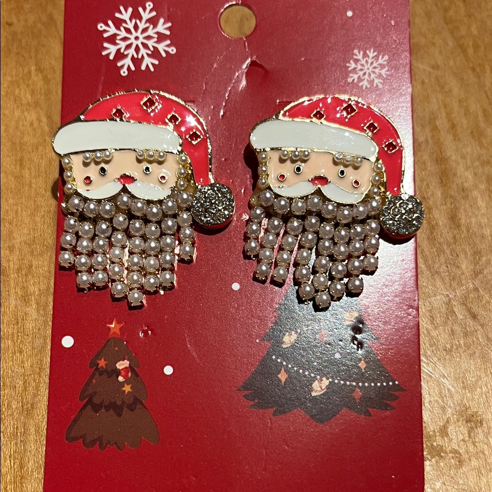 Adorable Santa Claus Earrings with Pearl Beards